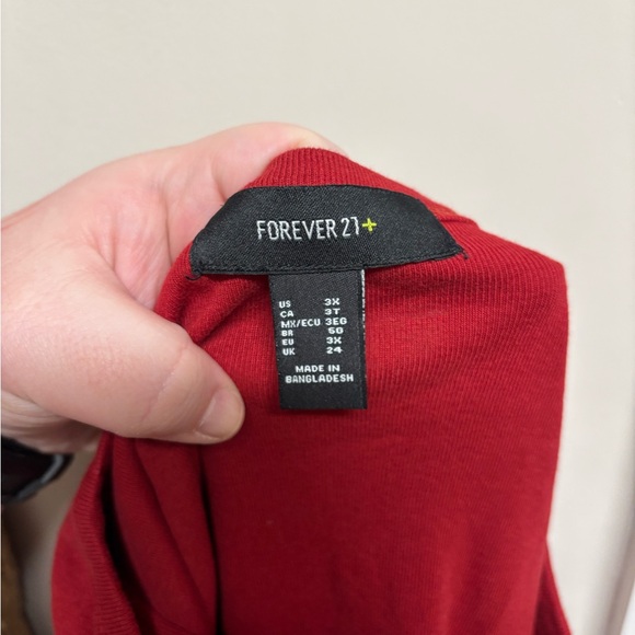 Forever 21 Red Women's Shorts - Picture 3 of 3